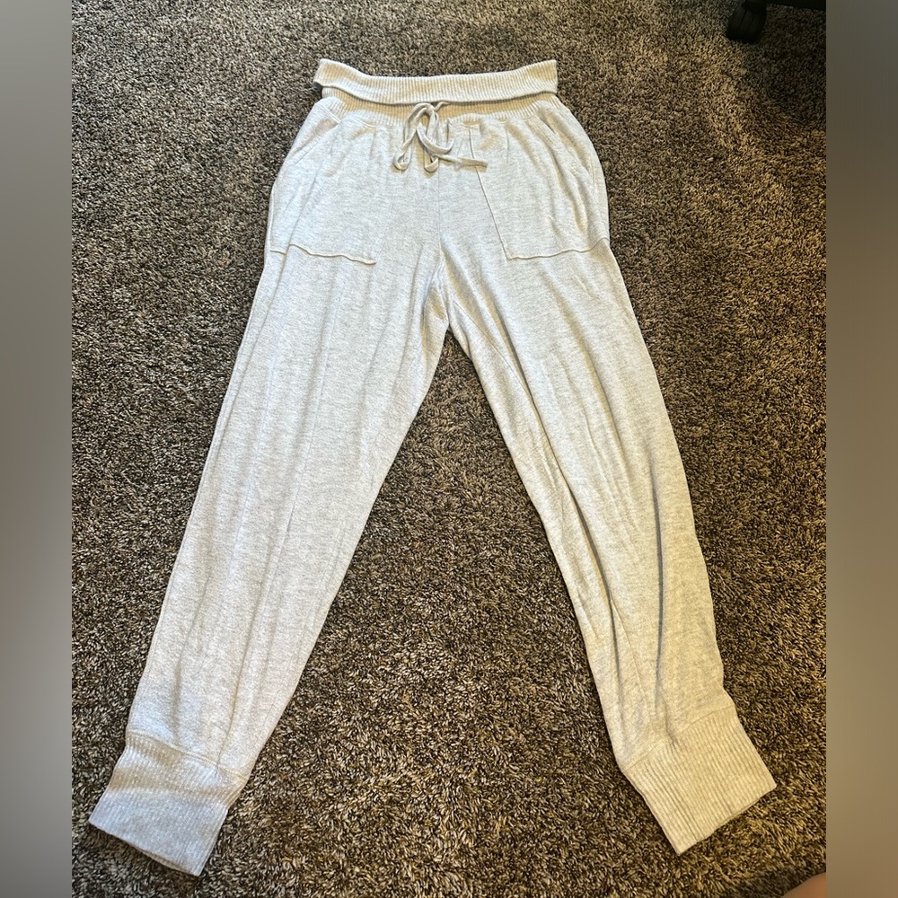 Aerie Lightweight Light Grey Joggers